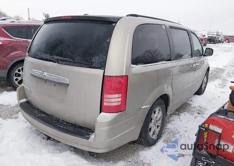 2008 Chrysler Town & Country Touring from USA, damaged, VIN 2A8HR54P88R767134